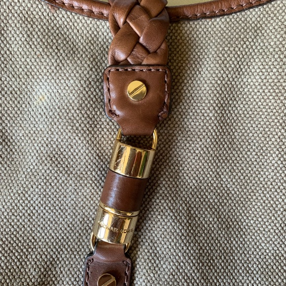 Authentic Michael Kors canvas /hemp purse with leather trim. - Picture 4 of 10